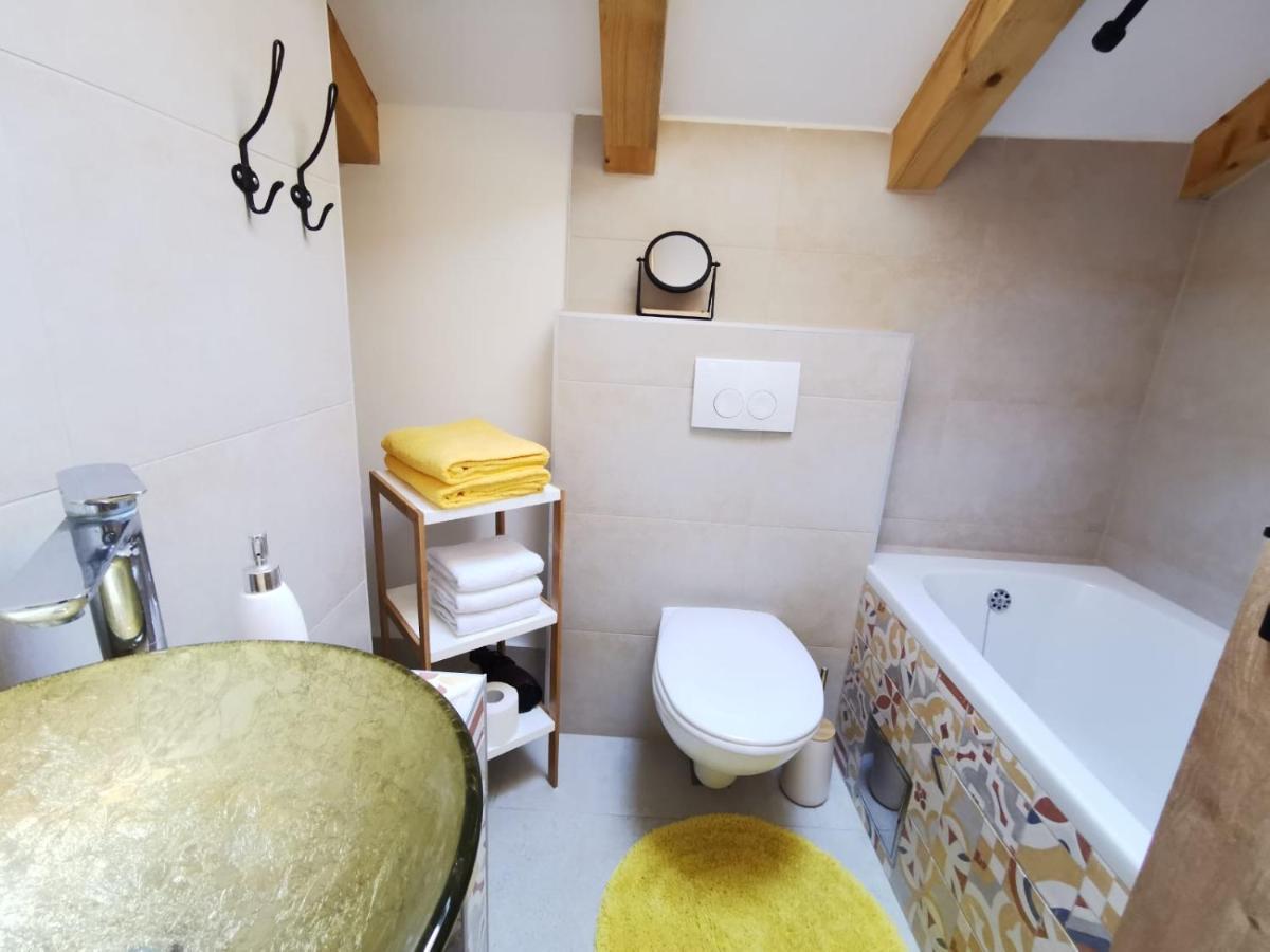 House Bava Hotel Vis Ngoại thất bức ảnh